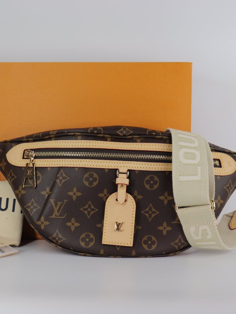 *NEW* Louis Vuitton Monogram High Rise Bumbag